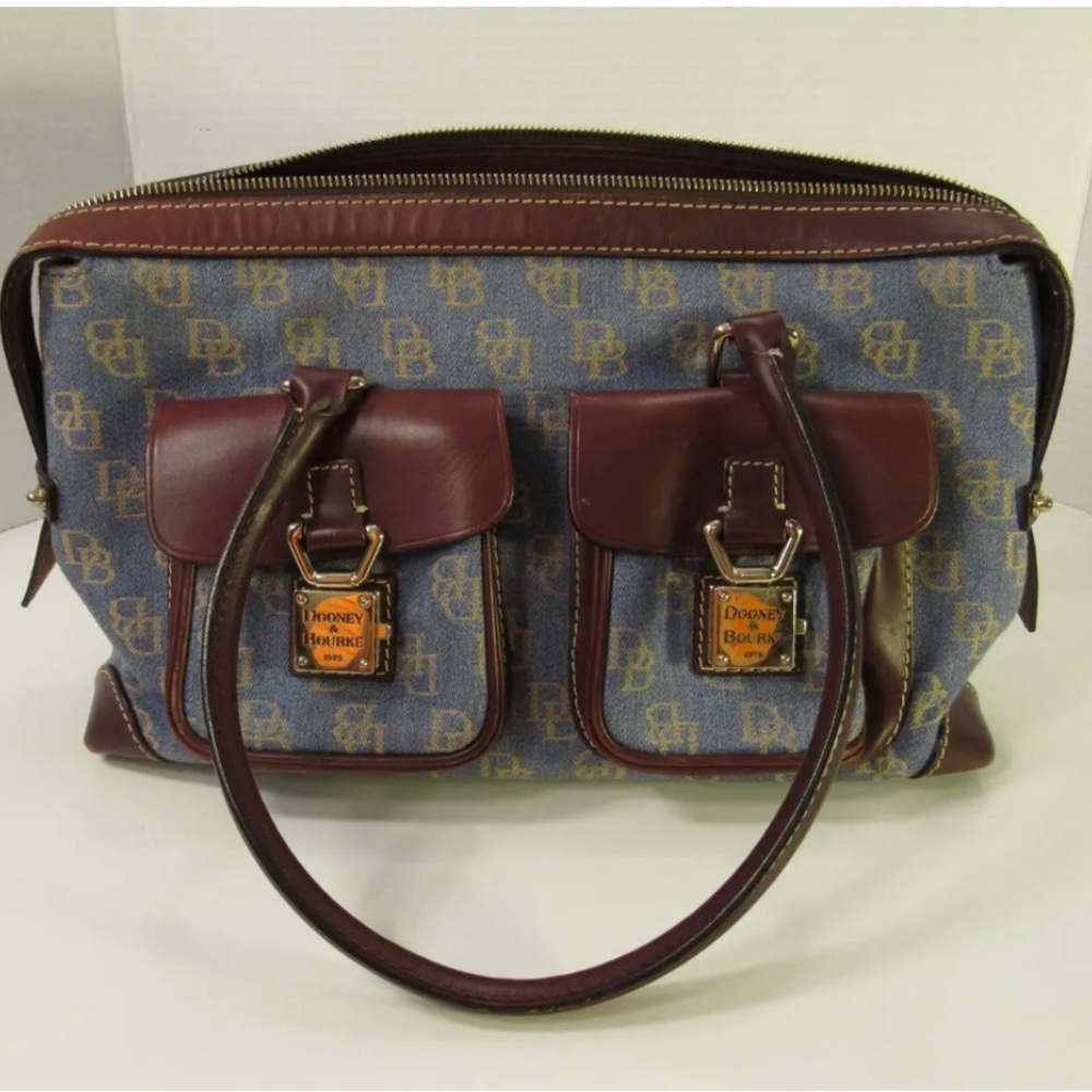VINTAGE DOONEY & BOURKE DOUBLE POCKET TOTE New without tags.